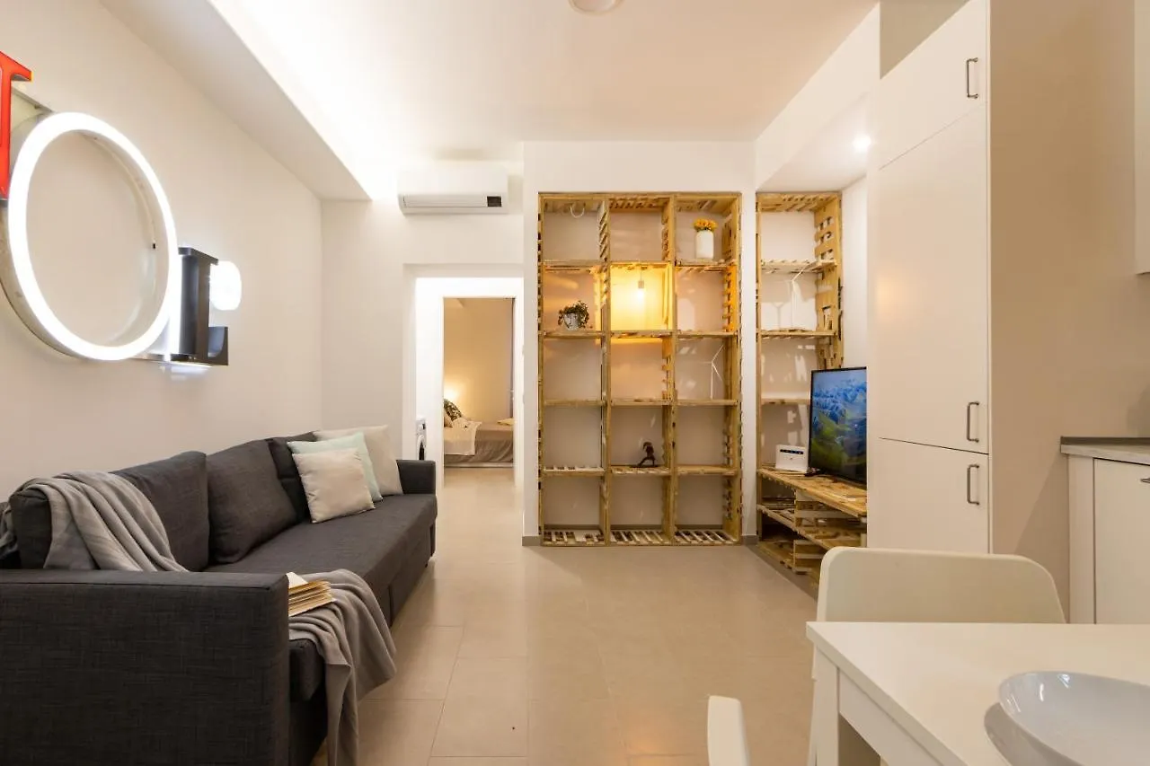 Apartment Nolo37 Design Apartment/ Pasteur-Loreto Metro/Ac Milan Italy